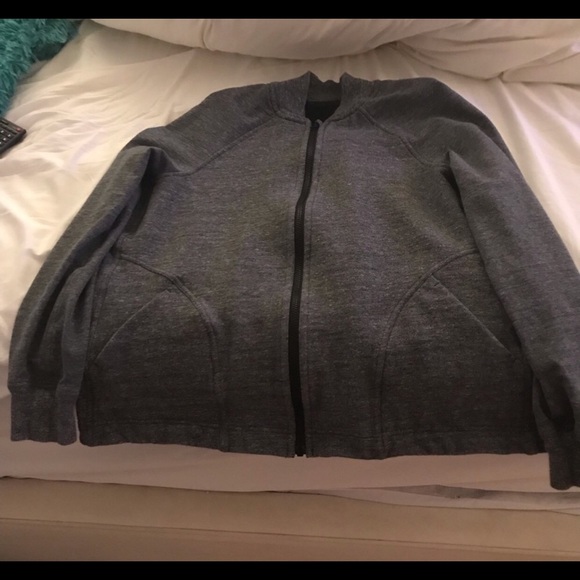 Lululemon zip up - Picture 5 of 5